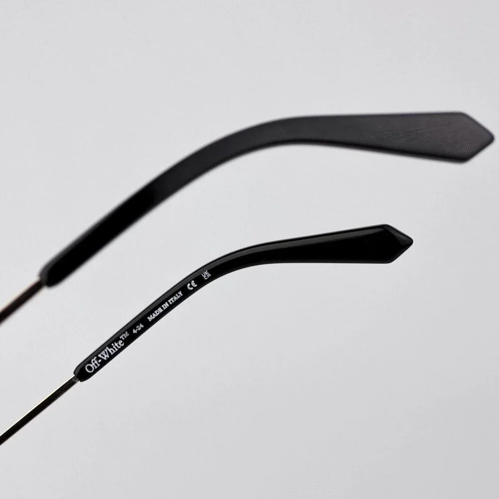 Off-White MIAMI Men Sunglasses – Gold Oval Frame with Grey Lenses | Model